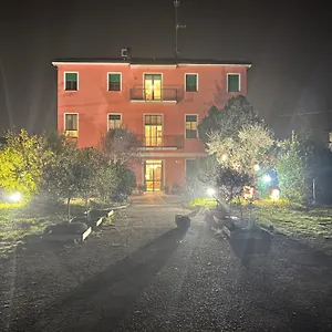 Bed & Breakfast Viaemilia, Modena