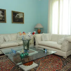 Bed & Breakfast La Maison Du Charme, Modena